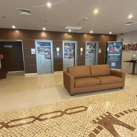 Gale T1 109 Hotel 4*