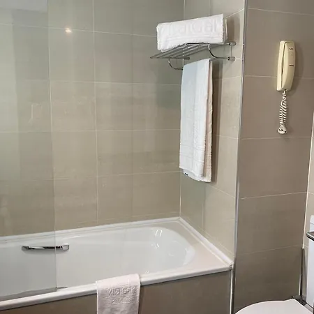 Gale T1 109 Hotel 4*